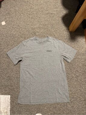 Patagonia Men’s Short-Sleeve Crew Tee — Gray Size M